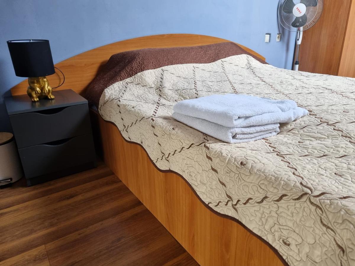 Penthouse Apartament 2 Floors, 2 Bedroom , 2 Bath, 120 Sqm , Inside Yard Parking Cluj-Napoca Exterior foto