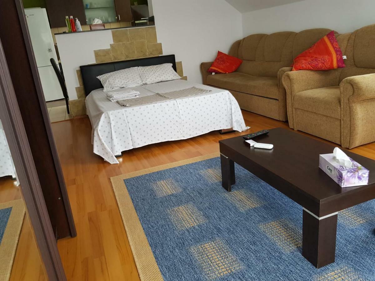 Penthouse Apartament 2 Floors, 2 Bedroom , 2 Bath, 120 Sqm , Inside Yard Parking Cluj-Napoca Exterior foto